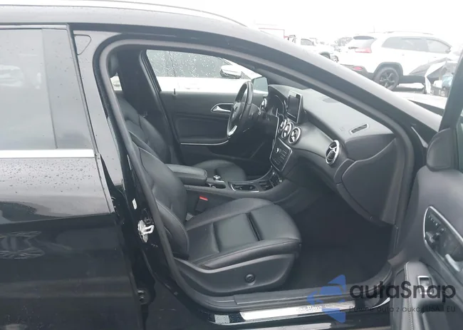 WDCTG4EB8HJ350700: 43713474