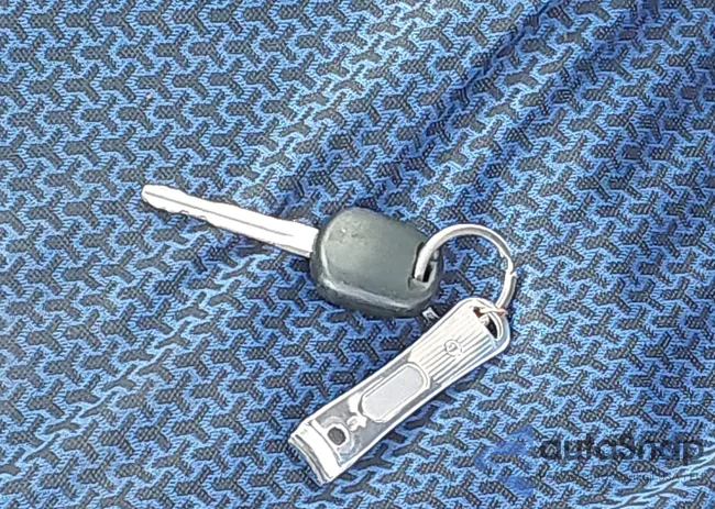 1NXBR32E05Z359000: 43713479