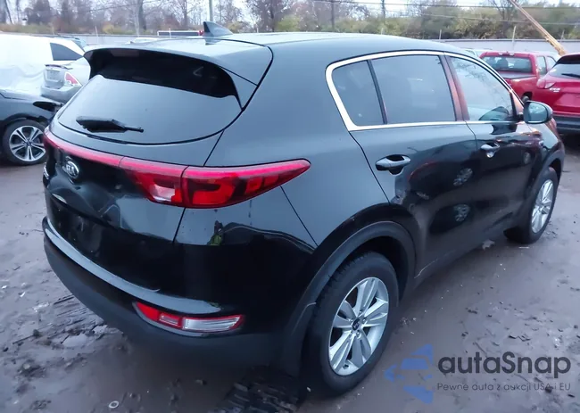 KNDPMCAC2H7242322: 43713556