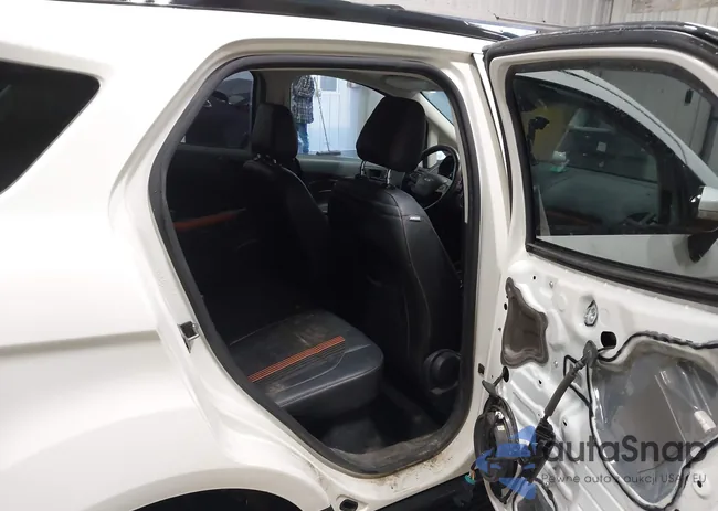 MAJ6P1CLXJC178604: 43712694