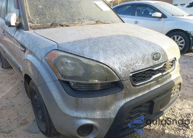 KNDJT2A56D7768189: 43712815