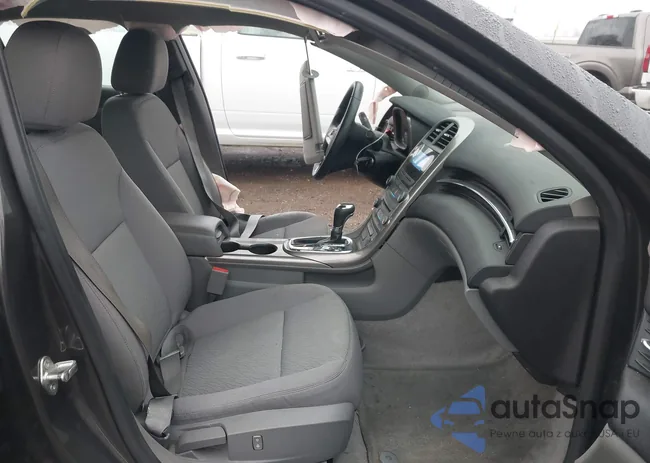 1G11B5SAXDF200994: 43712852