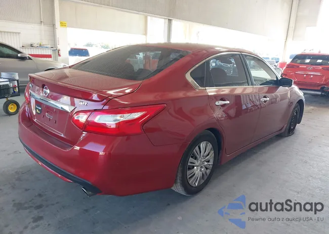 1N4AL3AP1GN308208: 43714277