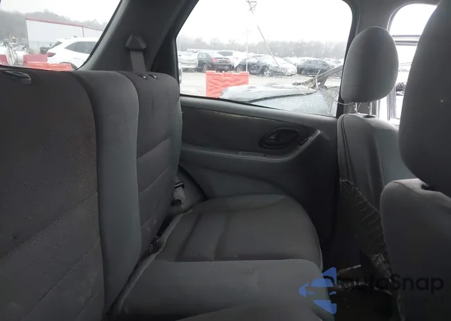 1FMYU031X2KB13906: 43714521