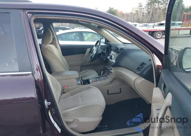 5TDBK3EH8CS138955: 43714533