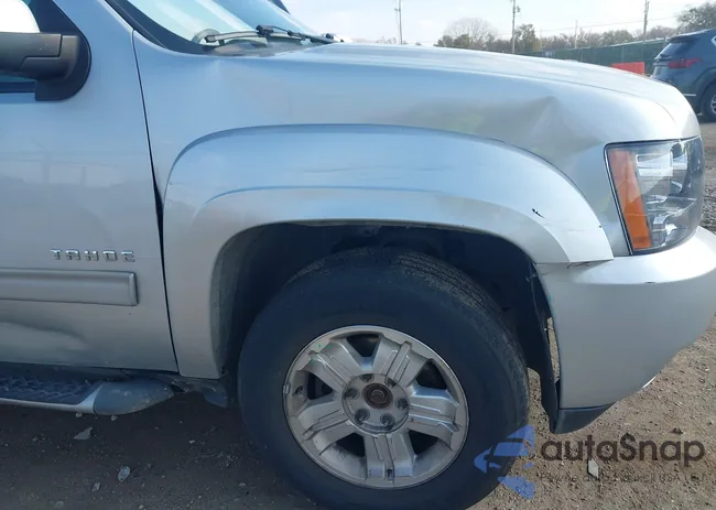 1GNSKBE04DR103700: 43713669