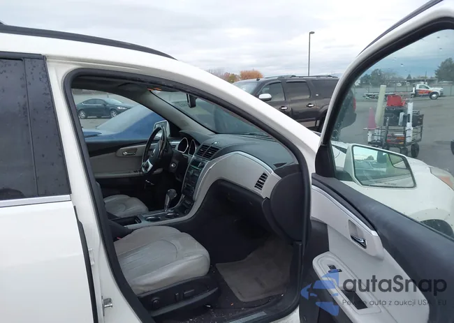 1GNKVLED1BJ114844: 43713813