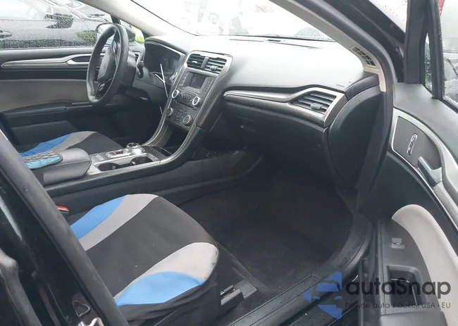 3FA6P0G75HR293713: 43715405