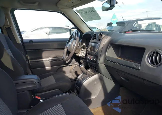 1C4NJRFB1HD181386: 43715523