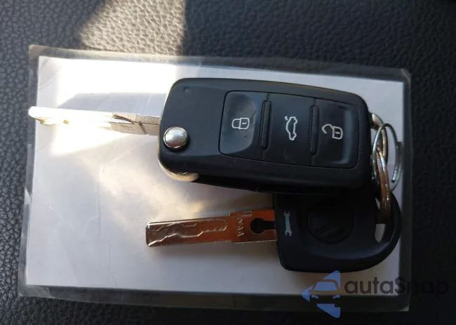 3VWPL7AJ8EM607867: 43714683