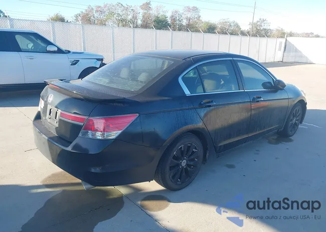 1HGCP2F49CA027339: 43714835