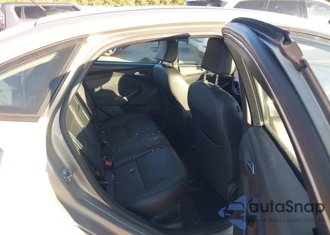 1FADP3F2XFL322794: 43714918