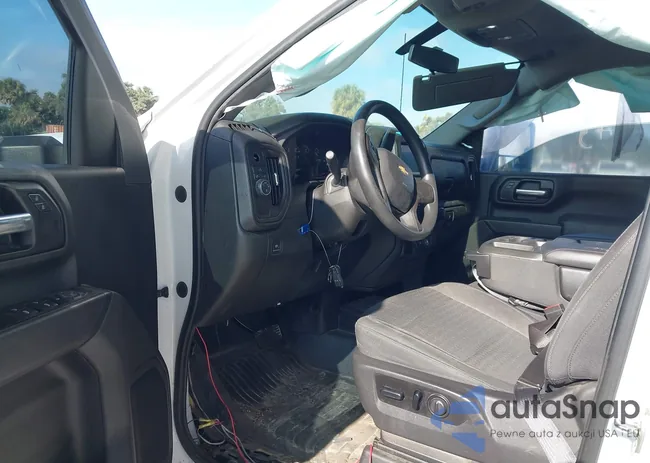 1GB2WLE77LF261579: 43715032