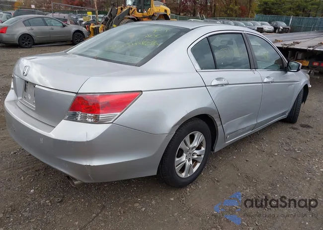 1HGCP2F49AA166111: 43716144