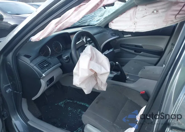 1HGCP2F35CA063455: 43716257