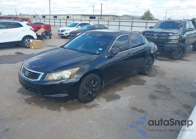 1HGCP2F84AA111438: 43716406