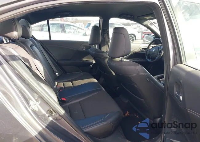 1HGCR2F54HA057357: 43716555