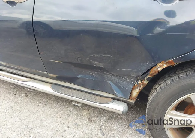 2HNYD2H64BH523123: 43716610