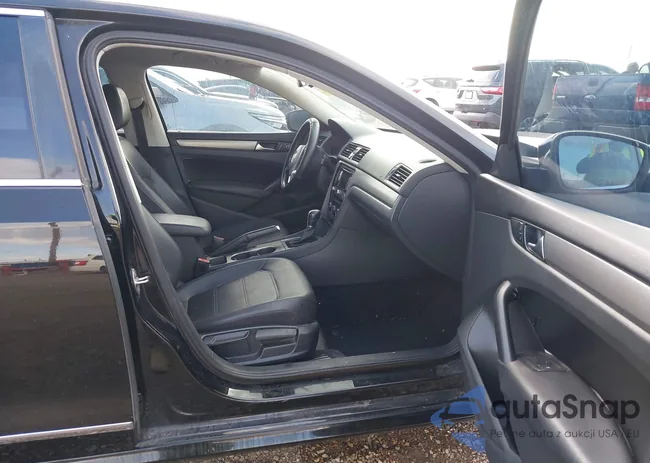 1VWBV7A34FC037701: 43715688