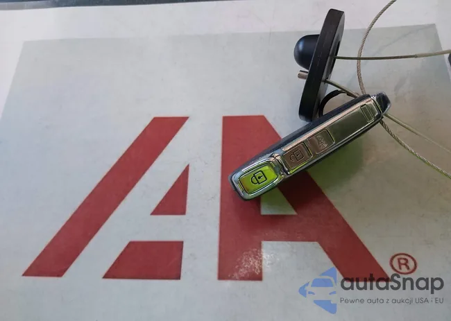 KNDETCA27M7109258: 43715957