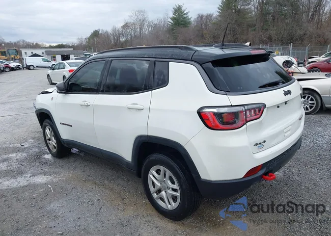 3C4NJDDB8JT174568: 43715977