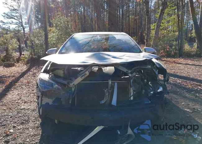 2T1BURHE8HC813105: 43717107