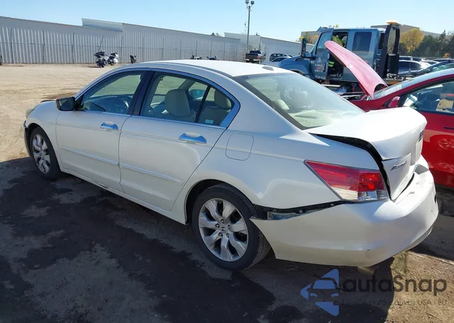 1HGCP36889A035840: 43717278