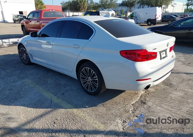 WBAJA7C58KWC77674: 43717345