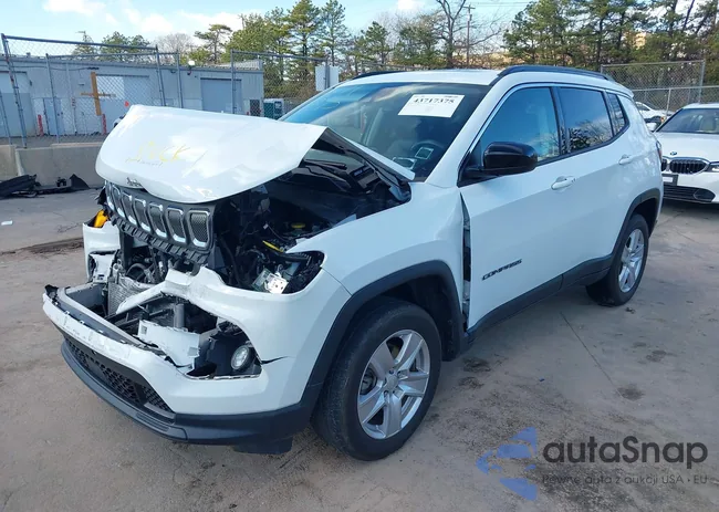 3C4NJDBB5NT221418: 43717375