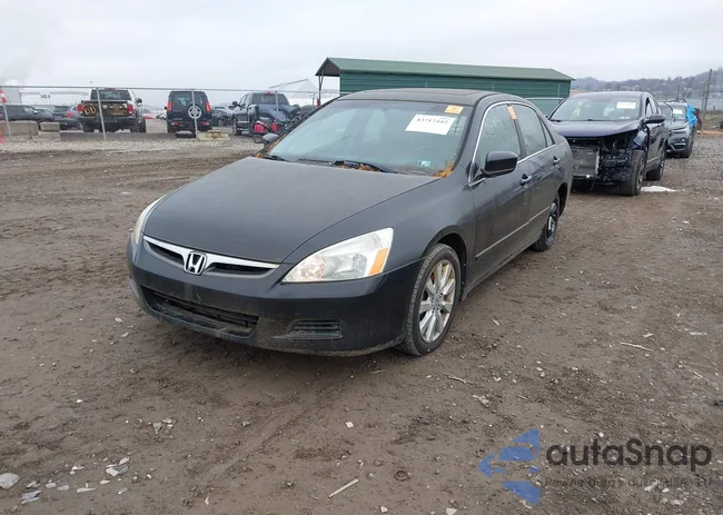 1HGCM66517A083015: 43717442