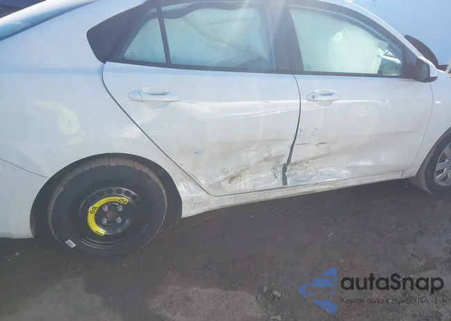 3KPA24AD4PE622674: 43717467