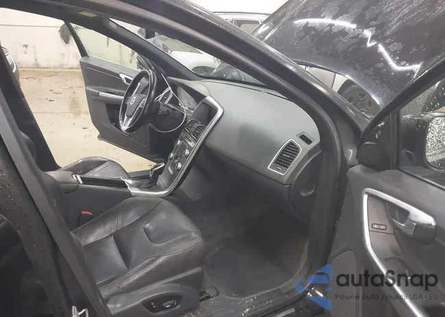 YV4902RKXG2854528: 43717548