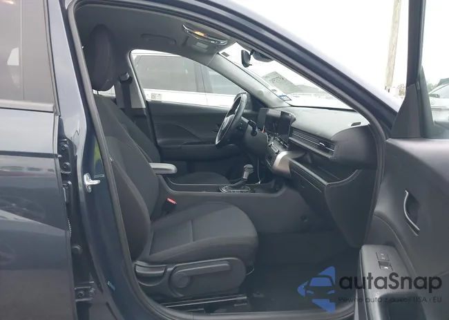 KM8HB3AB6SU225979: 43717592