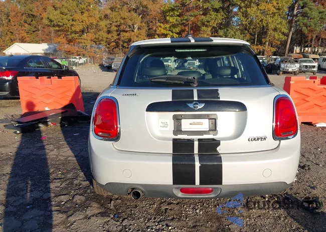 WMWXU1C54G2D09369: 43716640