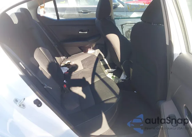 3N1AB8CV1MY327509: 43716664