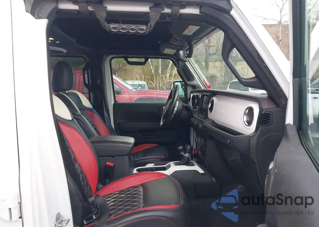 1C4HJXFN9MW519630: 43716710