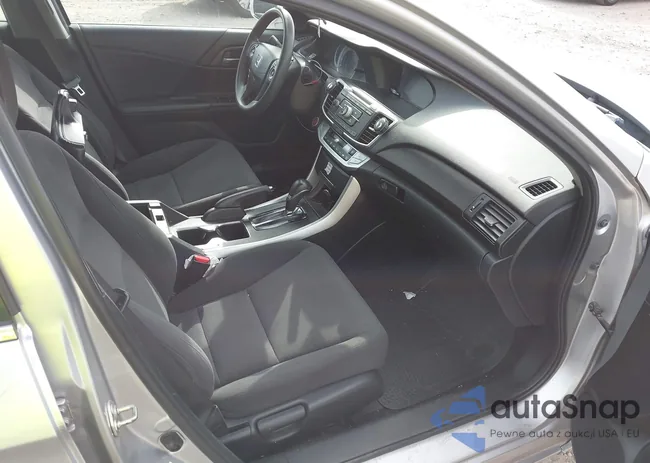 1HGCR2F73FA137540: 43716751