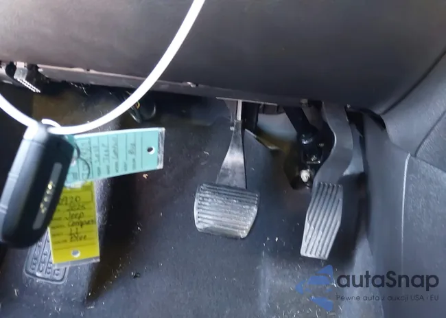 3C4NJDBNXST586862: 43716785