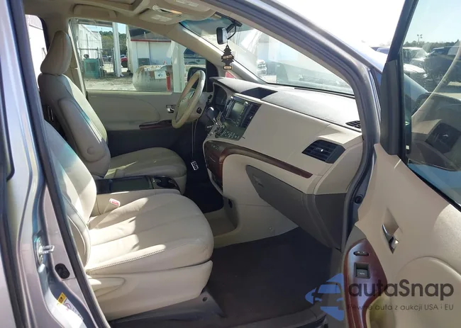 5TDYK3DC1BS058105: 43716807