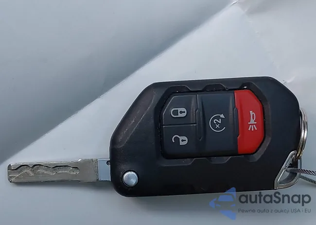 1C4HJXFG9MW664300: 43716905