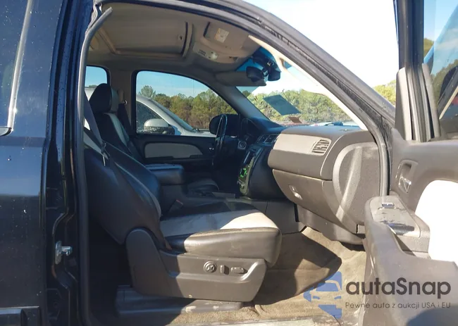 1GNFC130X8R164731: 43716906