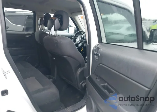 1C4NJRFB0CD578175: 43716934