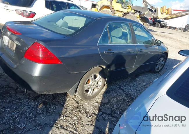 1HGCM56376A145489: 43718170