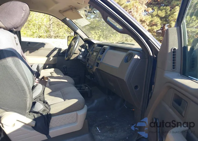 1FTRX12W49FB14877: 43718300