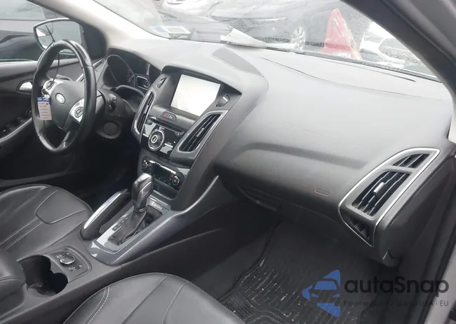 1FADP3N2XEL125611: 43718310