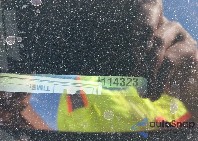 2C3CDXBG3JH114323: 43718349