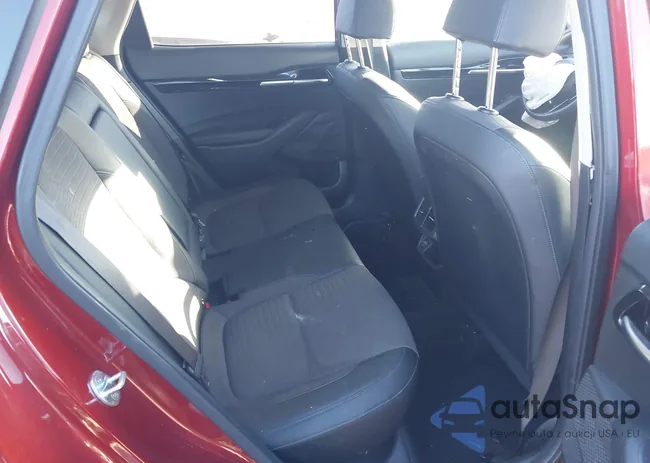 KNDEU2AA5P7401834: 43718361