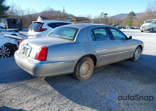 1LNHM82W22Y661083: 43718362