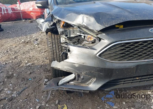 1FADP3F29GL385144: 43718363