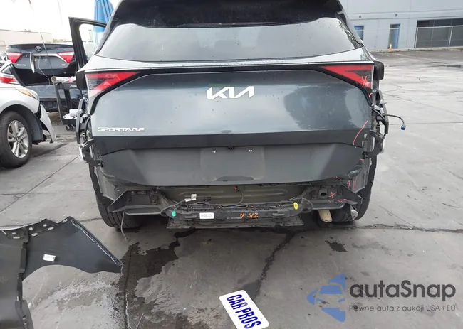 5XYK33AF6PG106042: 43718495